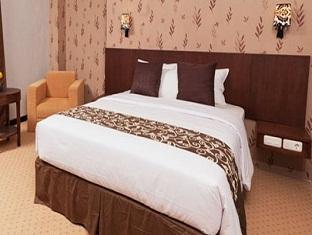 Hotel Capital O 2009 Charisma Marine Makassar