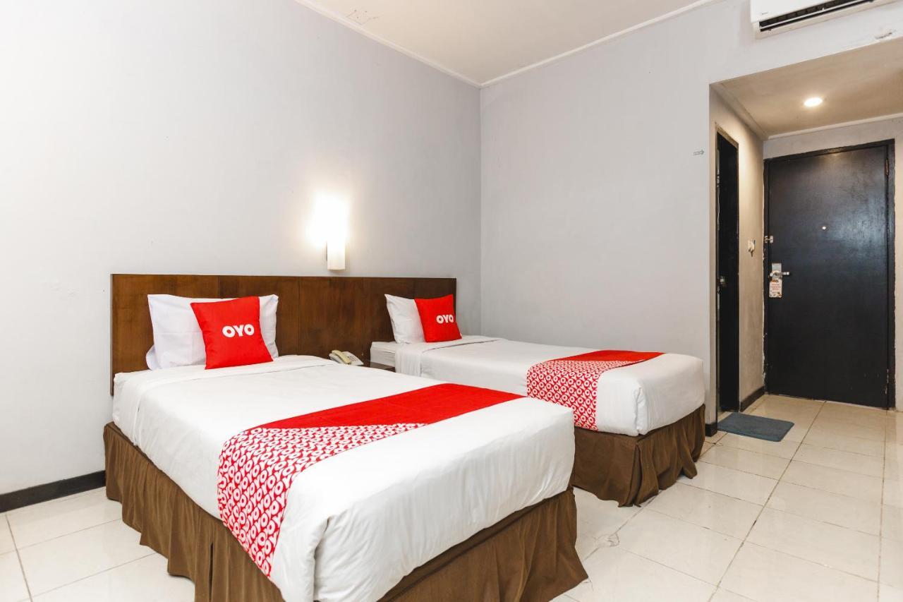 Capital O 2009 Charisma Marine Hotel 3*